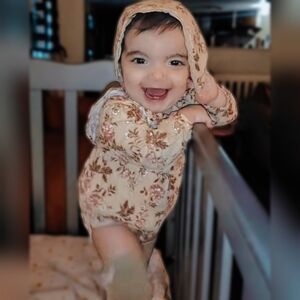 Nicole Miller New York Floral Romper & Bonnet Set 6–9M Baby Girl Cottagecore